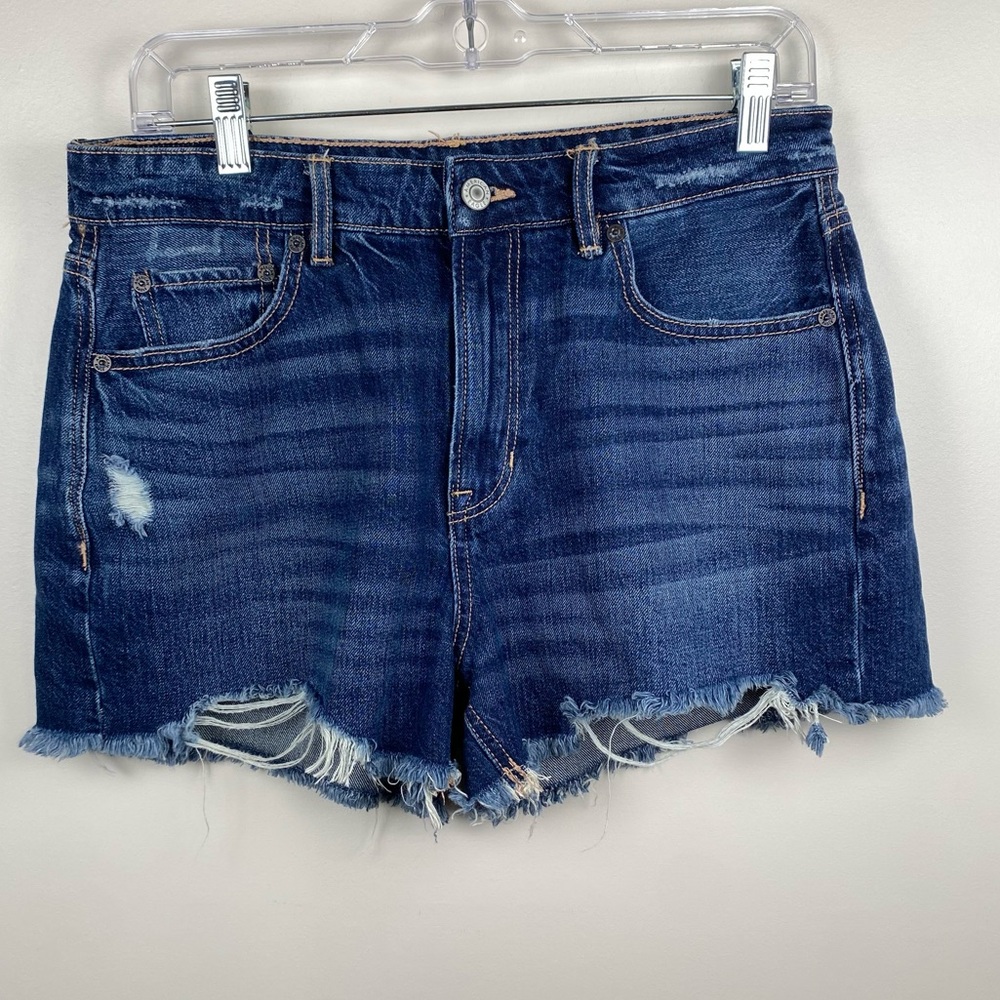 American Eagle Women's Tomgirl Distressed Shorts size 8